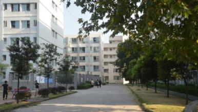 遂宁应用技术职业学校教宿舍楼