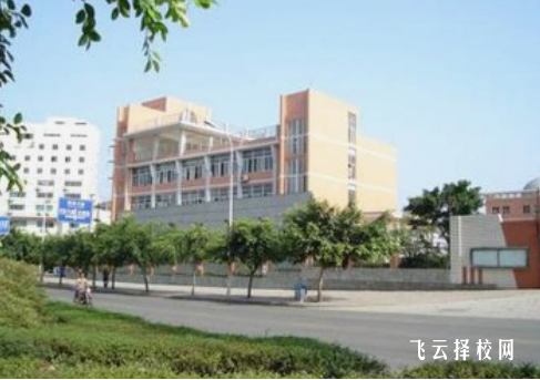 内江市科特电脑职业学校是怎样收费的