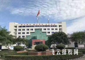 成都圣亚技工学校多少分可以读