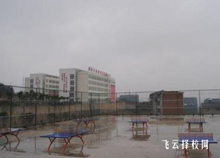 绵阳灵通学校怎么收费,一年学费多少