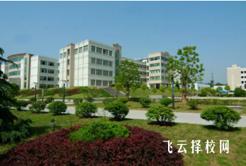 泸州鹏程职校在哪里,中专报名怎样联系