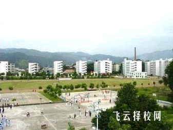 成都礼仪职中全称叫什么,学校地址在哪里