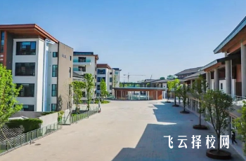 都江堰万汇学校地址在哪里