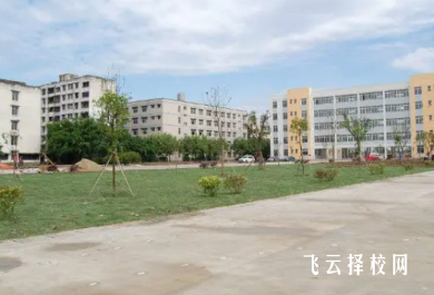 遂宁工程职业学院学费一年多少