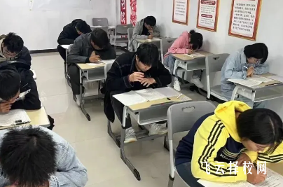 线下单招培训优势四川