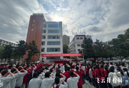 考不上高中？四川省工业贸易学校这5个王牌专业同样有前途