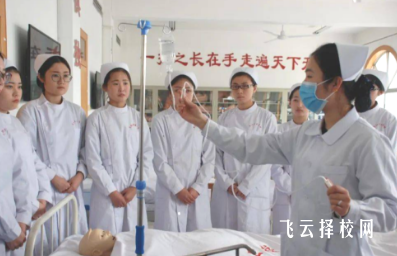 四川科华高级技工学校幼师护理女生多