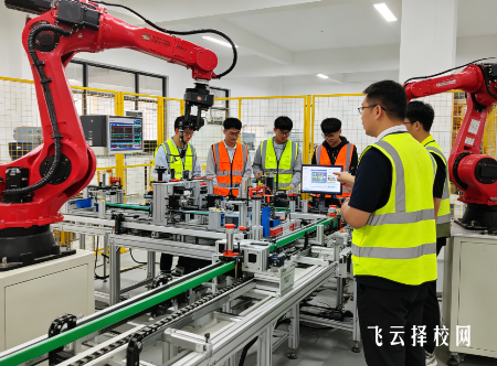 邛崃市技工学校热门专业,学技术好就业还能升学